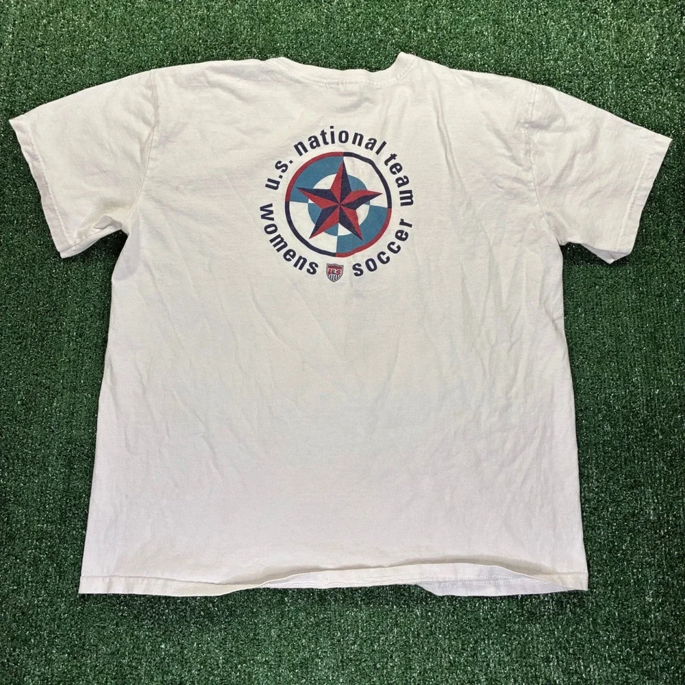 Vintage 2000's Nike Center Swooh Graphic T-Shirt